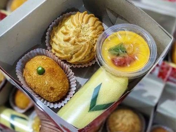 Pesan Snack Kotak dan Nasi Kota Catering Katering di Solo Surakarta Manahan Kerten Purwosari Kartasura Sumber Nusukan Coyudan Pajang Sukoharjo Baki Gentan Laweyan Penumping Makam Haji, Klodran, Donohudan, Gumpang, Mojosongo,