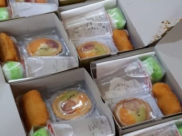 Pesan Snack Kotak dan Nasi Kota Catering Katering di Solo Surakarta Manahan Kerten Purwosari Kartasura Sumber Nusukan Coyudan Pajang Sukoharjo Baki Gentan Laweyan Penumping Makam Haji, Klodran, Donohudan