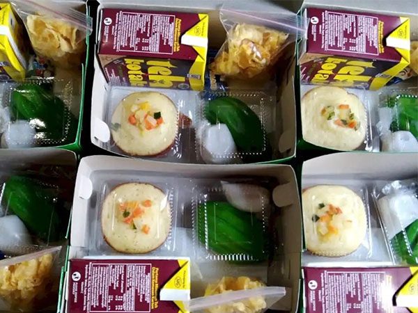 Pesan Snack Kotak dan Nasi Kota Catering Katering di Solo Surakarta Manahan Kerten Purwosari Kartasura Sumber Nusukan Coyudan Pajang Sukoharjo Baki Gentan Laweyan Penumping Makam Haji, Klodran, Donohudan, Gumpang, Mojosongo, Jebres, Jongke, Cemani,