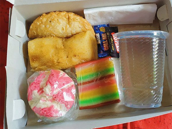 Pesan Snack Kotak dan Nasi Kota Catering Katering di Solo Surakarta Manahan Kerten Purwosari Kartasura Sumber Nusukan Coyudan Pajang Sukoharjo Baki Gentan Laweyan Penumping Makam Haji, Klodran, Donohudan, Gumpang, Mojosongo, Jebres