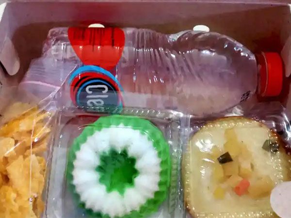 Pesan Snack Kotak dan Nasi Kota Catering Katering di Solo Surakarta Manahan Kerten Purwosari Kartasura Sumber Nusukan Coyudan Pajang Sukoharjo Baki Gentan Laweyan Penumping Makam Haji, Klodran, Donohudan